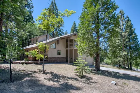 40998 Windwood Rd, Shaver Lake, CA 93664