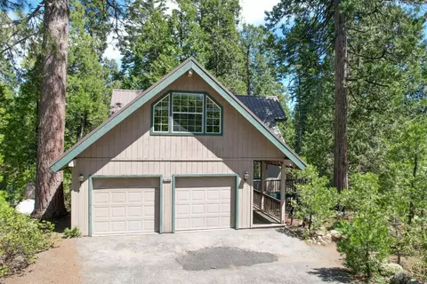 41958 Saddleback Rd, Shaver Lake, CA 93664