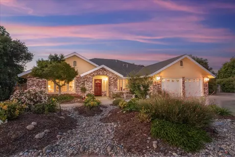 36861 Kenneth Ave, Madera, CA 93636