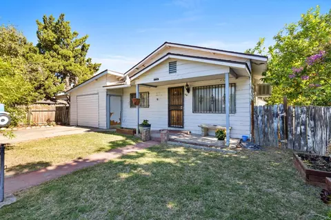 2412 Yerba St, Selma, CA 93662