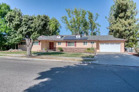 6225 N Millbrook Ave, Fresno, CA 93710