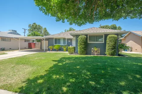 3879 N Hacienda Dr, Fresno, CA 93705
