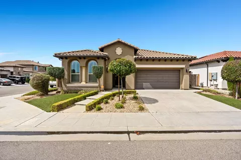 1889 E Bella Rosa Ave, Fresno, CA 93730