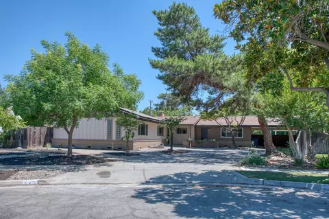 749 W Pico Ave, Fresno, CA 93705