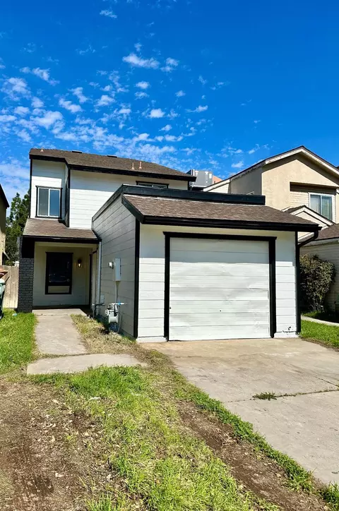 3574 W Terrace Ave, Fresno, CA 93722