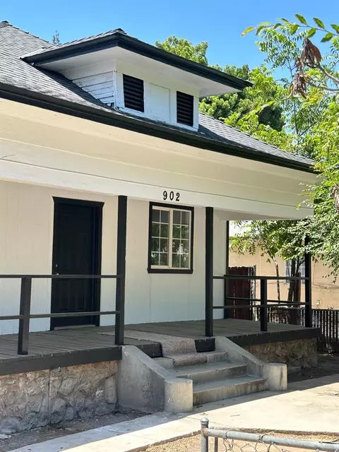 902 S Boyd Ave, Fresno, CA 93702