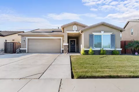 628 Susan Ave, Sanger, CA 93657