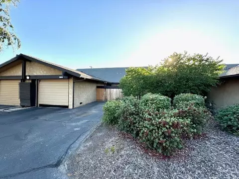 92 W Sierra Ave #103, Fresno, CA 93704
