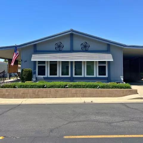 1701 Dinuba Ave #202, Selma, CA 93662