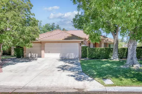 6230 N Gentry Ave, Fresno, CA 93711
