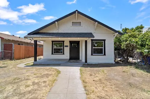 3034 E White Ave, Fresno, CA 93701
