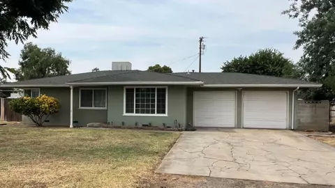 5579 Edith Dr, Fresno, CA 93727