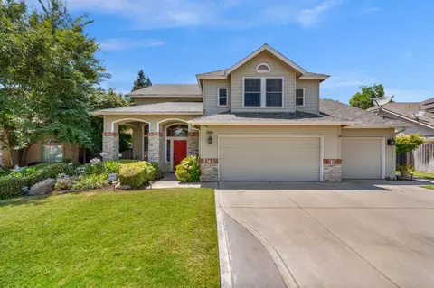 1070 N Dewitt Ave, Clovis, CA 93611 photo 1