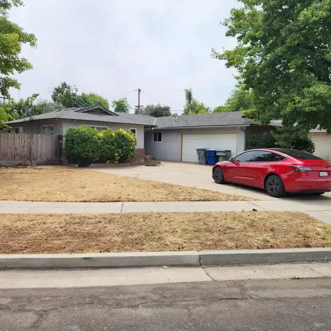 3983 N 6th St, Fresno, CA 93726