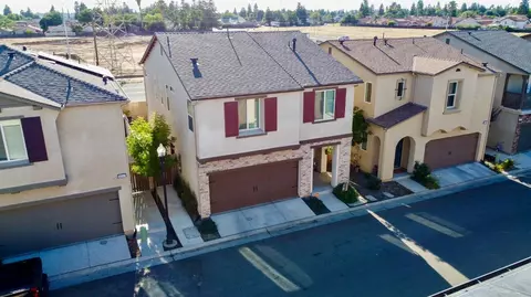 6363 N Santa Lucia Way, Fresno, CA 93722