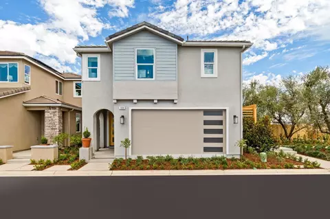 177 Nabors Dr S, Madera, CA 93636