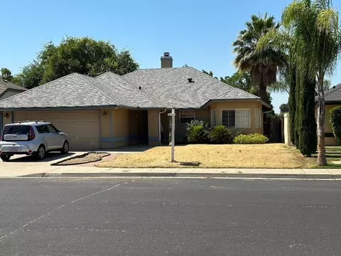 316 W Palo Alto Ave, Clovis, CA 93612
