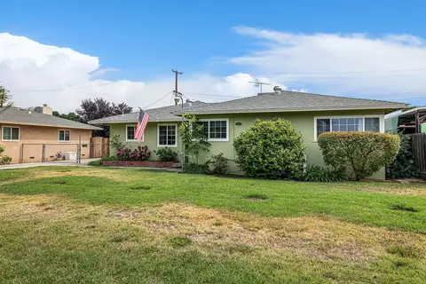 5036 E Lewis Ave, Fresno, CA 93727