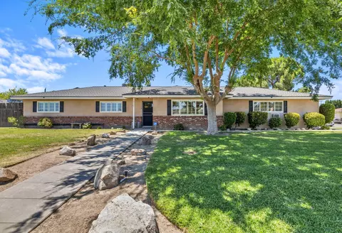 2175 Dockery Ave, Selma, CA 93662