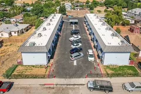 221 S Sierra Vista St, Porterville, CA 93257