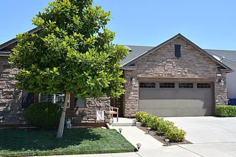 4151 San Gabriel Ave, Clovis, CA 93619