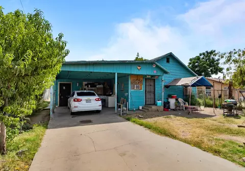 12619 1st Dr, Cutler, CA 93615
