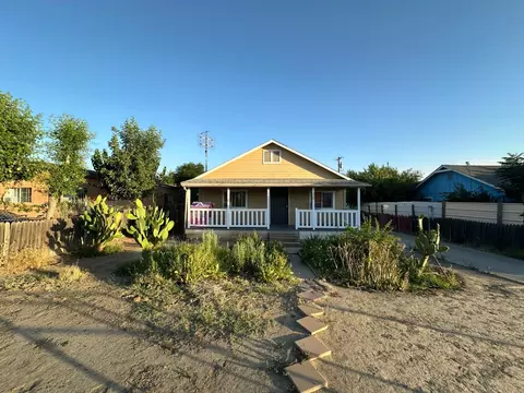 520 E Tulare St, Avenal, CA 93204