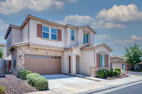 2019 E Axelson Dr, Fresno, CA 93730