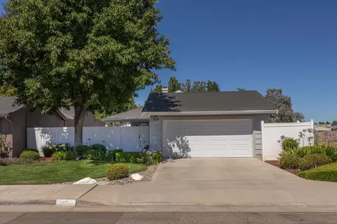 6695 N Hanover Ave, Fresno, CA 93722