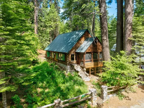 1137 Cedar, Fish Camp, CA 93623