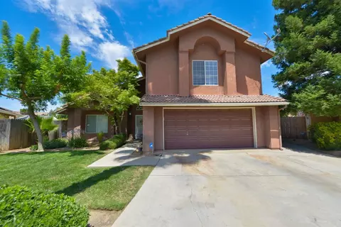 5038 W Tenaya Ave, Fresno, CA 93722