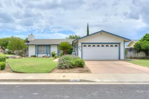 1546 Donner Ave, Clovis, CA 93611