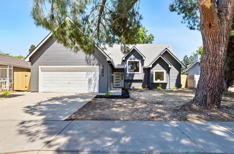 3484 Clouds Rest Ct, Merced, CA 95340