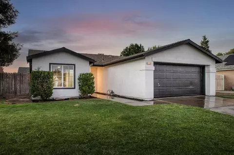 2859 Pontiac Ave, Clovis, CA 93611