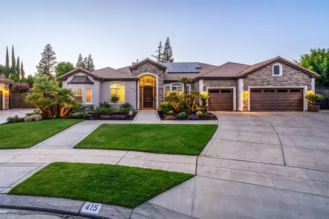 415 Heritage Ave, Clovis, CA 93619