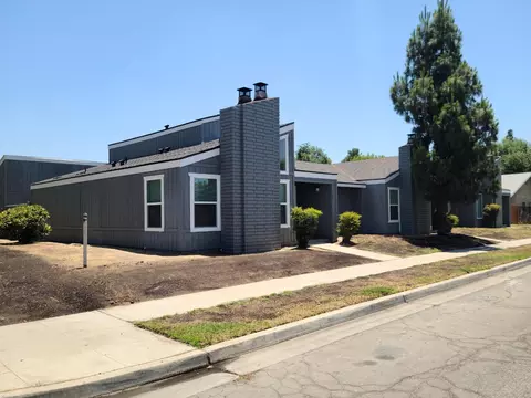 5206 E Liberty Ave, Fresno, CA 93727