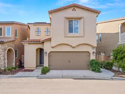 867 Fir St W, Madera, CA 93636
