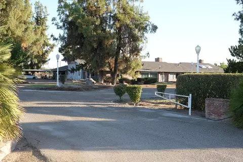 7255 E Clarkson Ave, Selma, CA 93662 photo 1