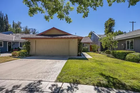 2035 N Laureen Ave, Fresno, CA 93703