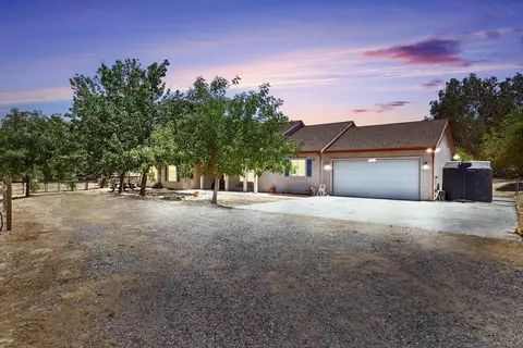 16787 Monreal Rd, Madera, CA 93636