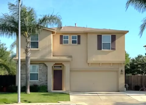 842 Buchannan Ct, Parlier, CA 93648