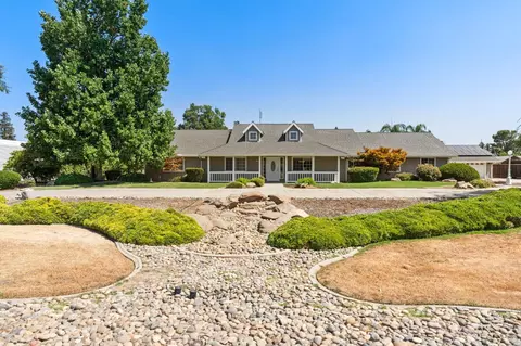 7934 E Floradora Ave, Fresno, CA 93737