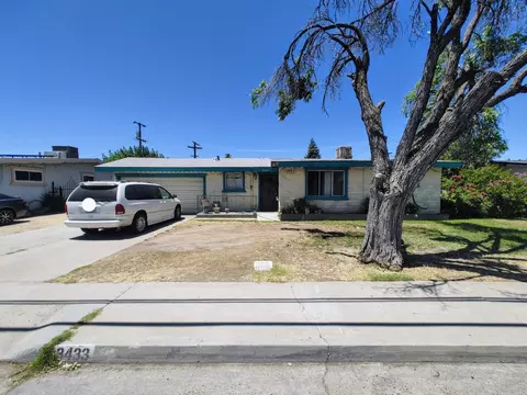 3433 N Hughes Ave, Fresno, CA 93727