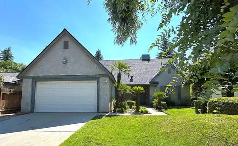6158 N Cecelia Ave, Fresno, CA 93722