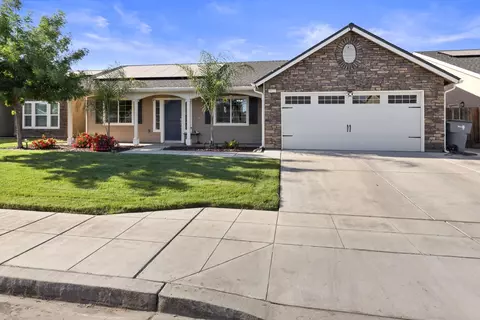 5322 W Homan, Fresno, CA 93722