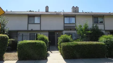 4757 N Woodrow Ave #104, Fresno, CA 93726