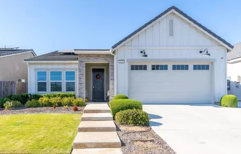 545 Wishon Ave W, Madera, CA 93636