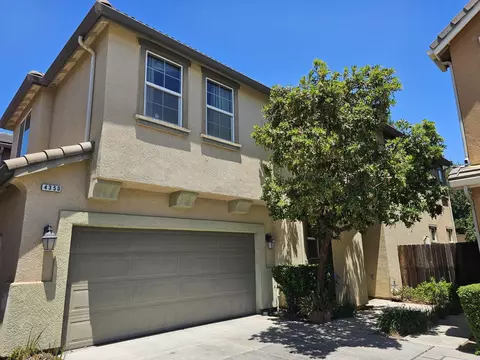 4350 W Artemisa Dr, Fresno, CA 93722