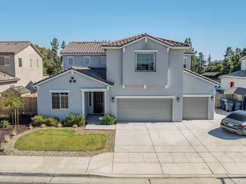 6221 E Flint Way, Fresno, CA 93727