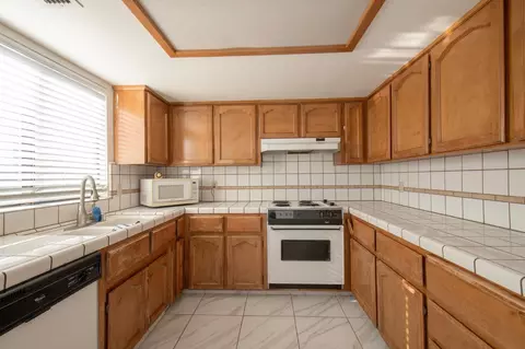 3434 Olive St, Selma, CA 93662